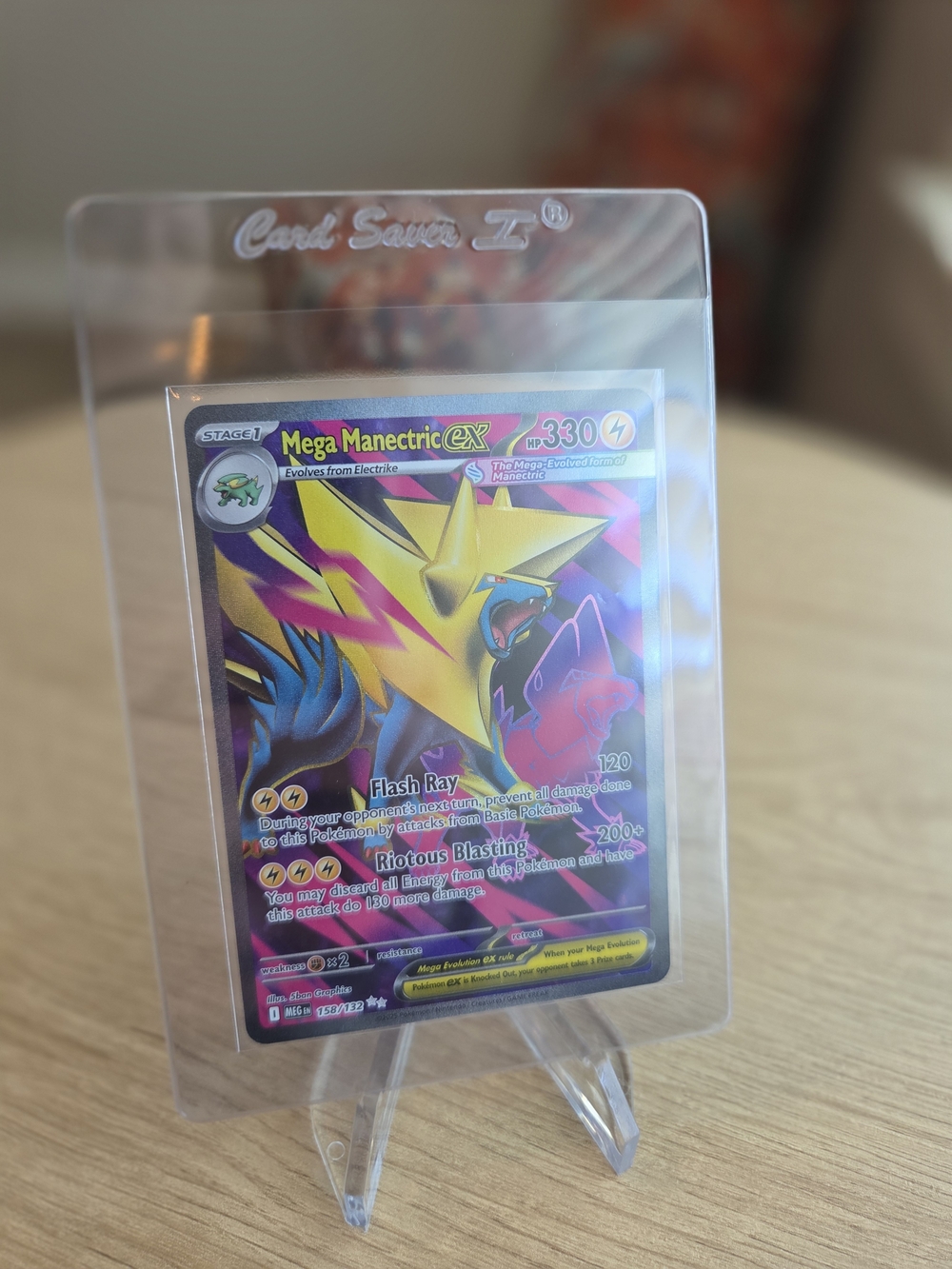 Mega Manectric EX #158/132 Holographic Pokémon Card - Mega Evolution Set